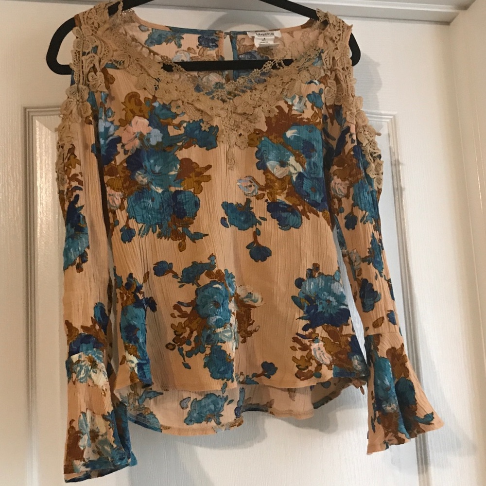 Cold shoulder, bell sleeve floral tunic, Sz S - Picture 3 of 3